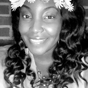 Meet your Posher, Kelli